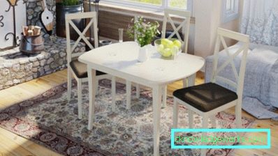 Küçük bir mutfak için küçük katlanır masalar Küçük bir mutfak için küçük katlanır masalar