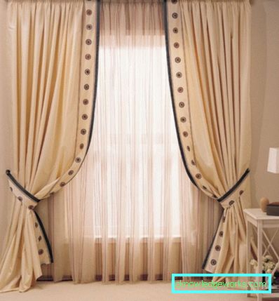 Oturma odasında 87-Portieres - 90 fotoğraf