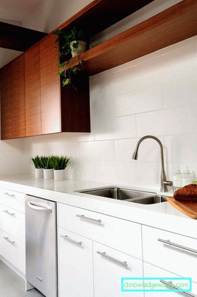 Mutfakta lavabo dolabı Mutfakta lavabo dolabı