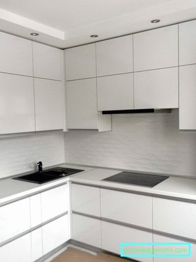 Mutfakta lavabo dolabı Mutfakta lavabo dolabı