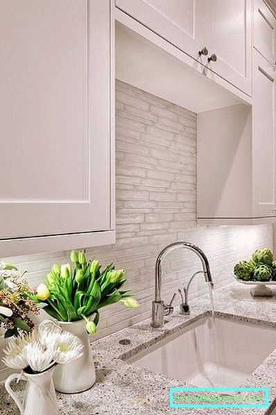 Mutfakta lavabo dolabı Mutfakta lavabo dolabı